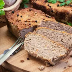 Ile pasztet może leżeć w lodówce? Sprawdź, zanim będzie za późno