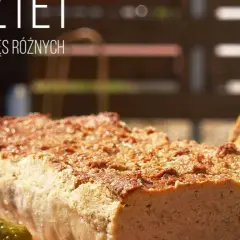 Ile piec pasztet z termoobiegiem, aby uniknąć zakalca?