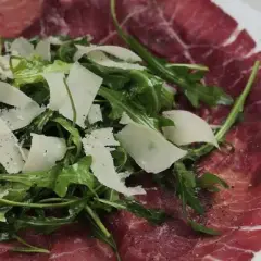 Jak zrobić carpaccio z wołowiny - prosta receptura na idealne danie