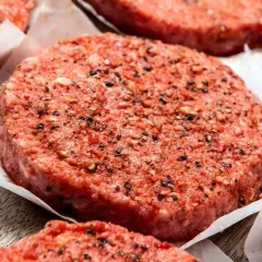 Idealne przyprawy do burgerów: sekretne triki na wyjątkowy smak wołowiny