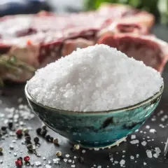 Ile soli na kg mięsa wieprzowego, aby uniknąć przesolenia?