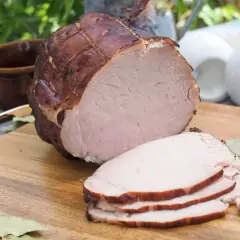 Jak parzyć schab po wędzeniu, aby zachować jego soczystość i smak