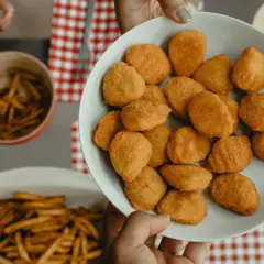 Najlepsze przepisy na nuggetsy drobiowe, które pokochają dzieci i dorośli