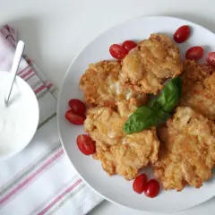 Pyszne placuszki drobiowe - łatwe przepisy na wyjątkowe dania