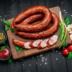 Ile przypraw na 1 kg kiełbasy? Sprawdź idealne proporcje dla smaku