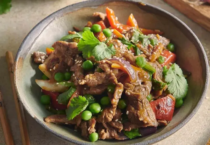 Szybki i prosty przepis na stir fry z wołowiną i warzywami