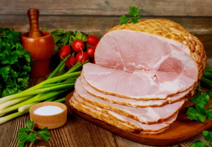 Czy schab po wędzeniu trzeba parzyć, aby zachować jego smak?