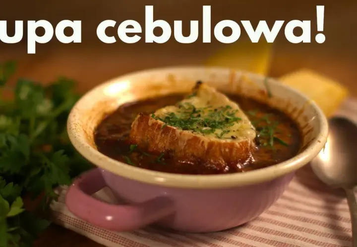 Jakie przyprawy do zupy cebulowej, aby uniknąć mdłego smaku?