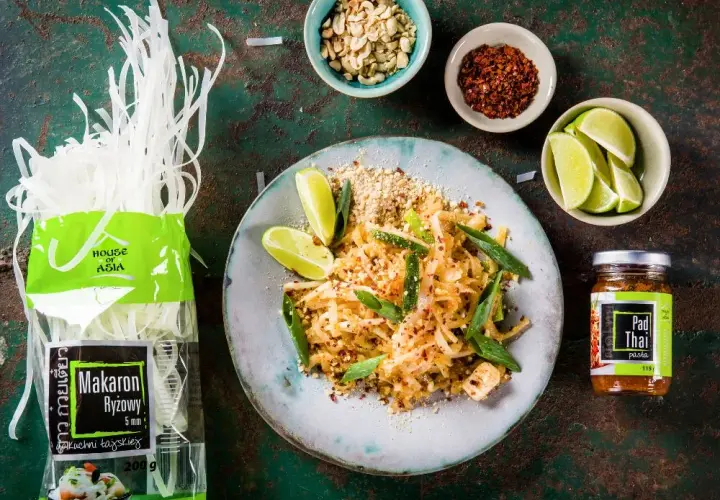 Pyszny pad thai z wołowiną, który zaskoczy Twoje kubki smakowe