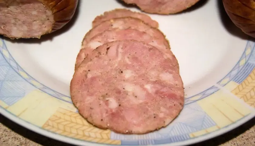 Jak przygotować kiełbasę grubą wędzoną - sekrety idealnego smaku