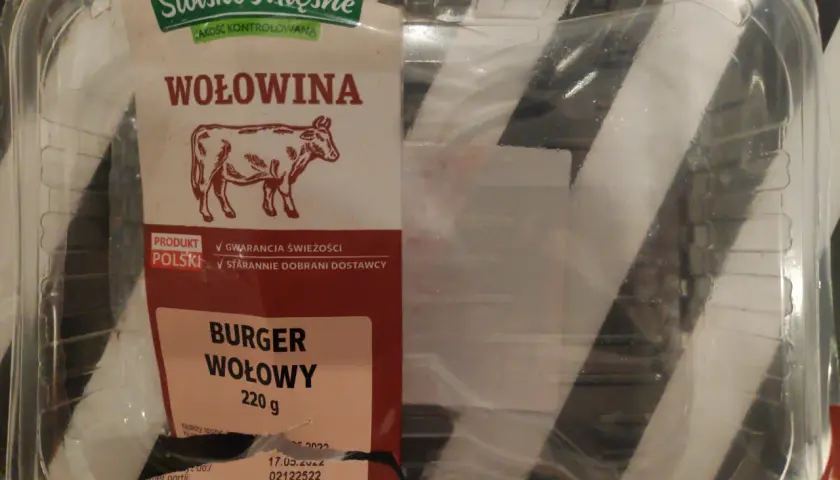 Ile kalorii ma burger z wołowiny? Zaskakujące wartości kaloryczne!