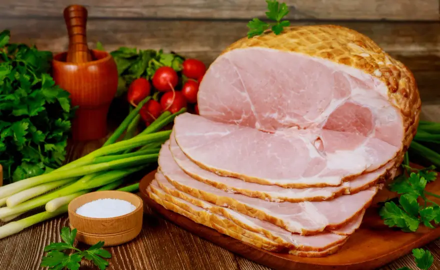 Czy schab po wędzeniu trzeba parzyć, aby zachować jego smak?