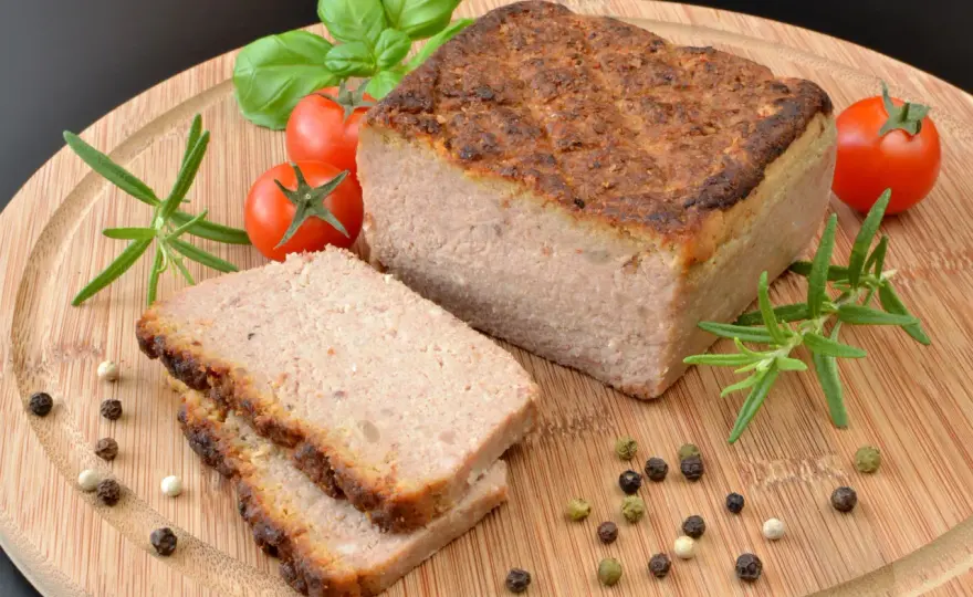 Jak długo piecze się pasztet? Czas pieczenia dla idealnego smaku