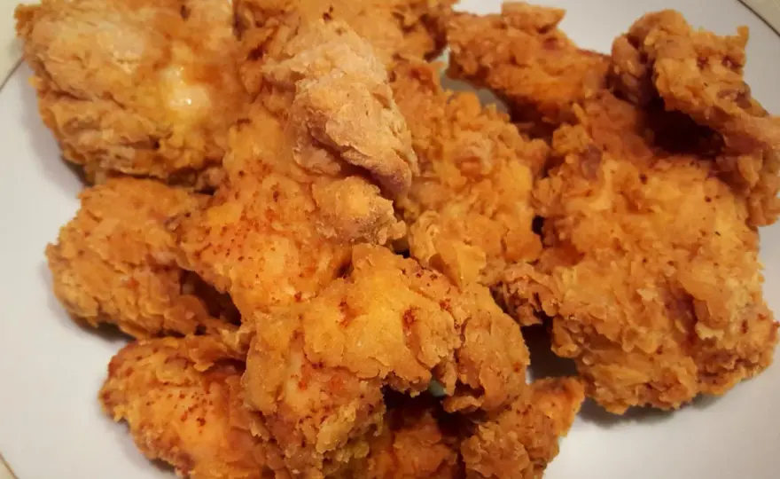 Domowe stripsy z kurczaka z airfryera - chrupiące jak z KFC