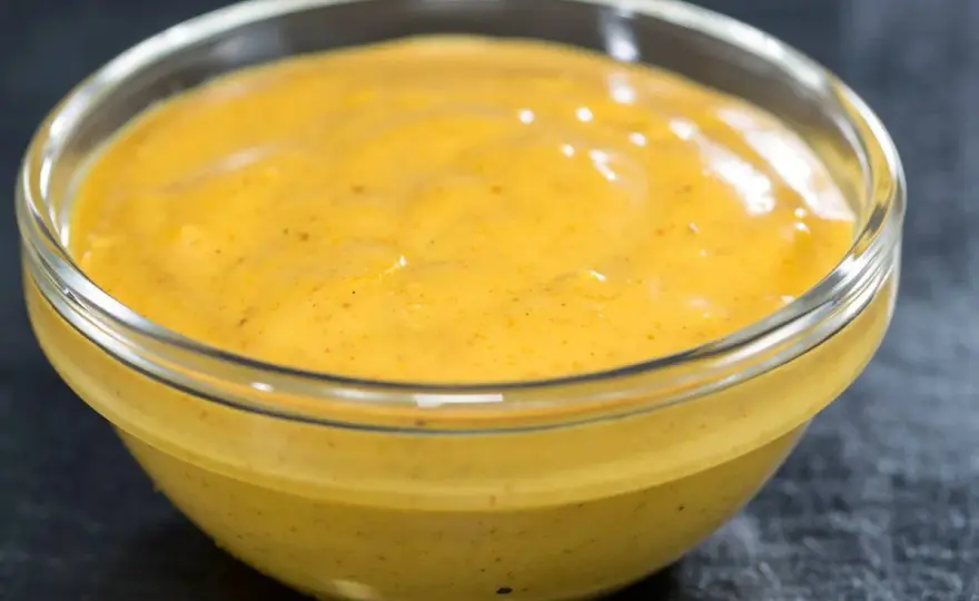 Zwarzony sos curry z mleczka kokosowego - Jak uratować i zapobiec?