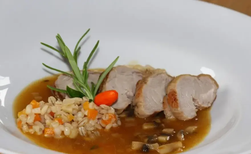Jak zrobić schab cielęcy, aby był soczysty i pełen smaku