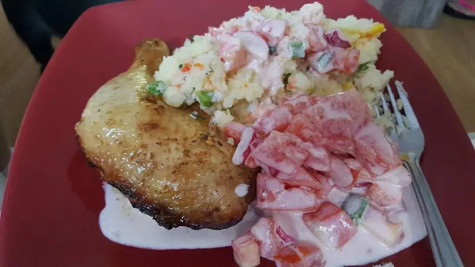 Ile kalorii ma pieczone udko z kurczaka? Zaskakujące różnice w kaloriach