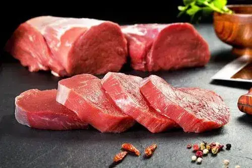 Zdjęcie Czy cielęcina to wołowina? Odkryj kluczowe różnice i smaki